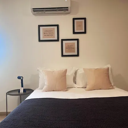 아파트 Phaedrus Living Hoopoe Residencies 203 니코시아